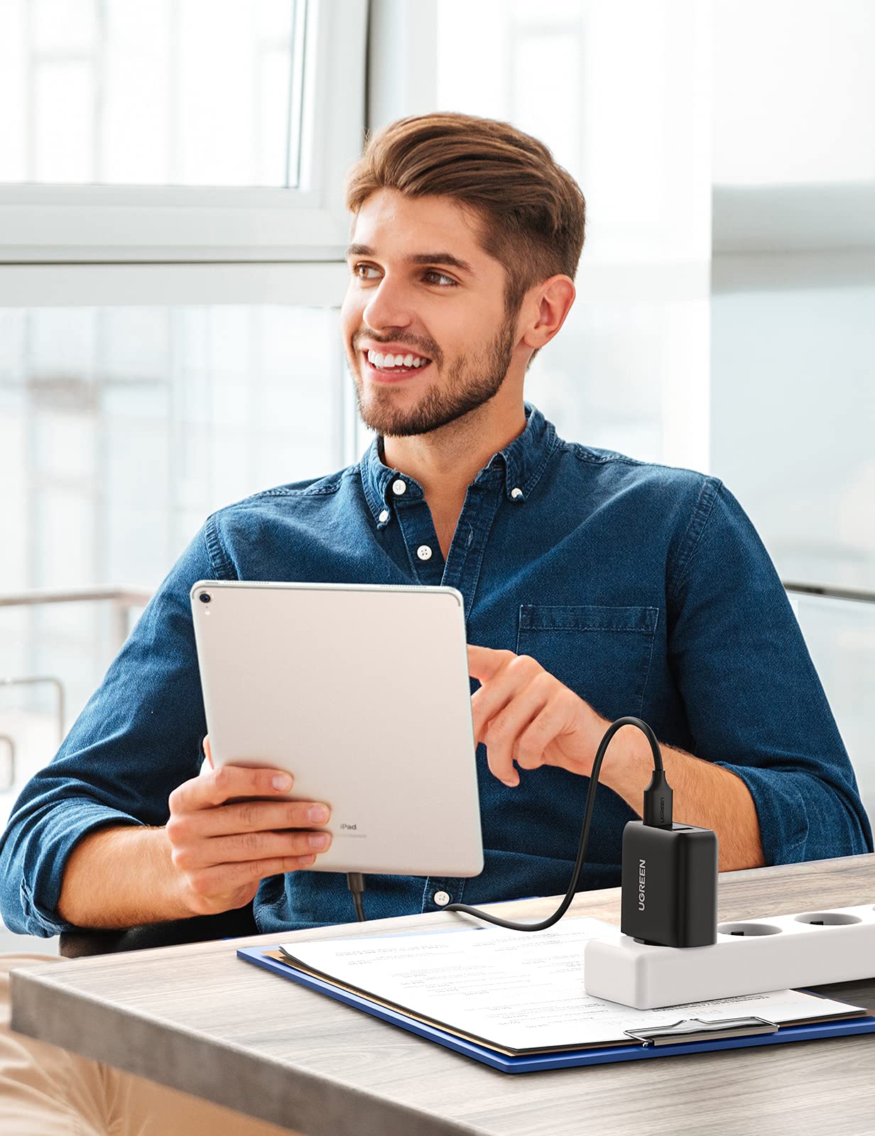 UGREEN 18W Quick Charge 3.0 Chargeur Secteur USB 2 Ports - Image 7