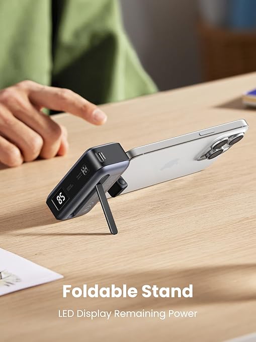 UGREEN Mini Power Bank 5000mAh 22,5W avec support pliable et connecteur USB-C intégré - Image 3